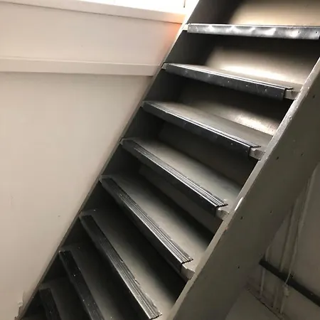 Huge House Boat Top Floor ゲストハウス アムステルダム